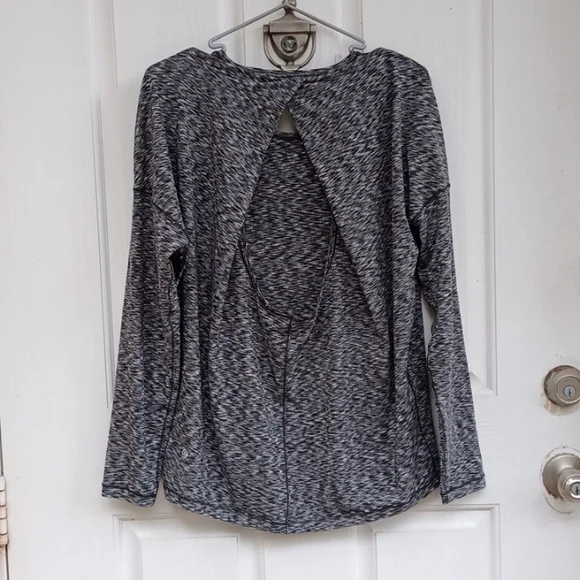 LULULEMON Open Back LS Top Sz L - Picture 3 of 5